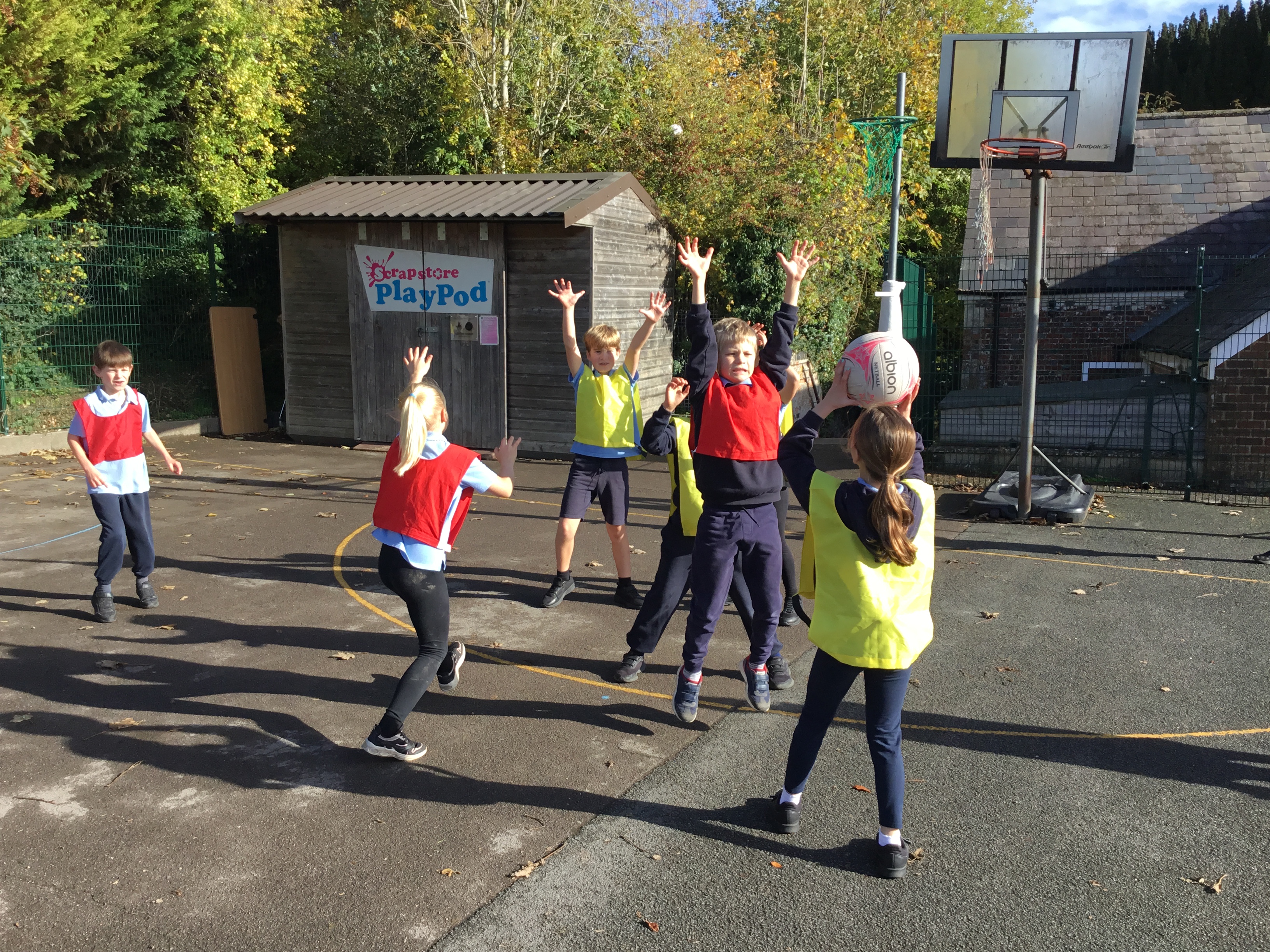 Year 4 Netball Tournament Led By Year 6 Sports Leaders!