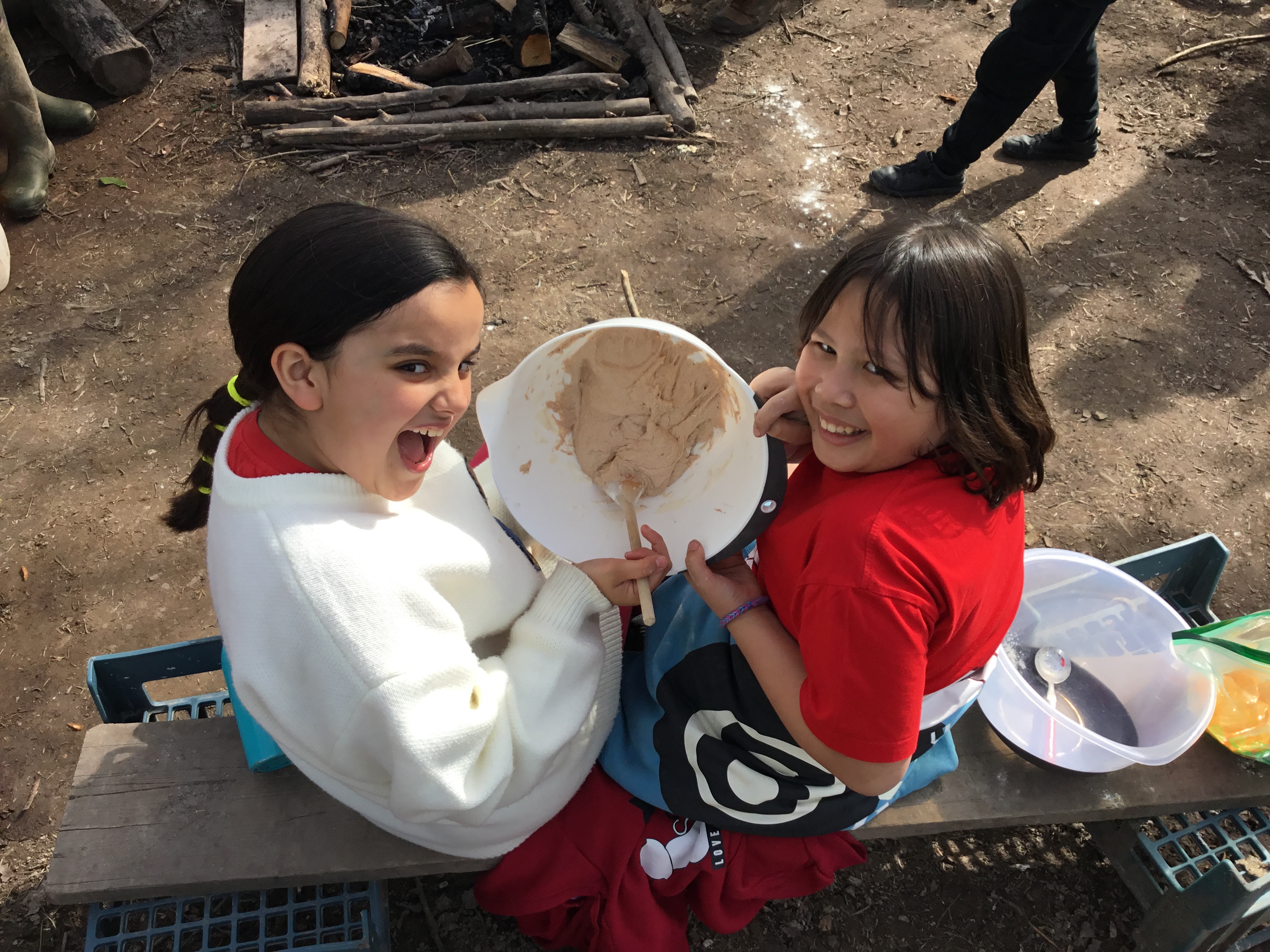 Rowan Class Make Campfire Bread!